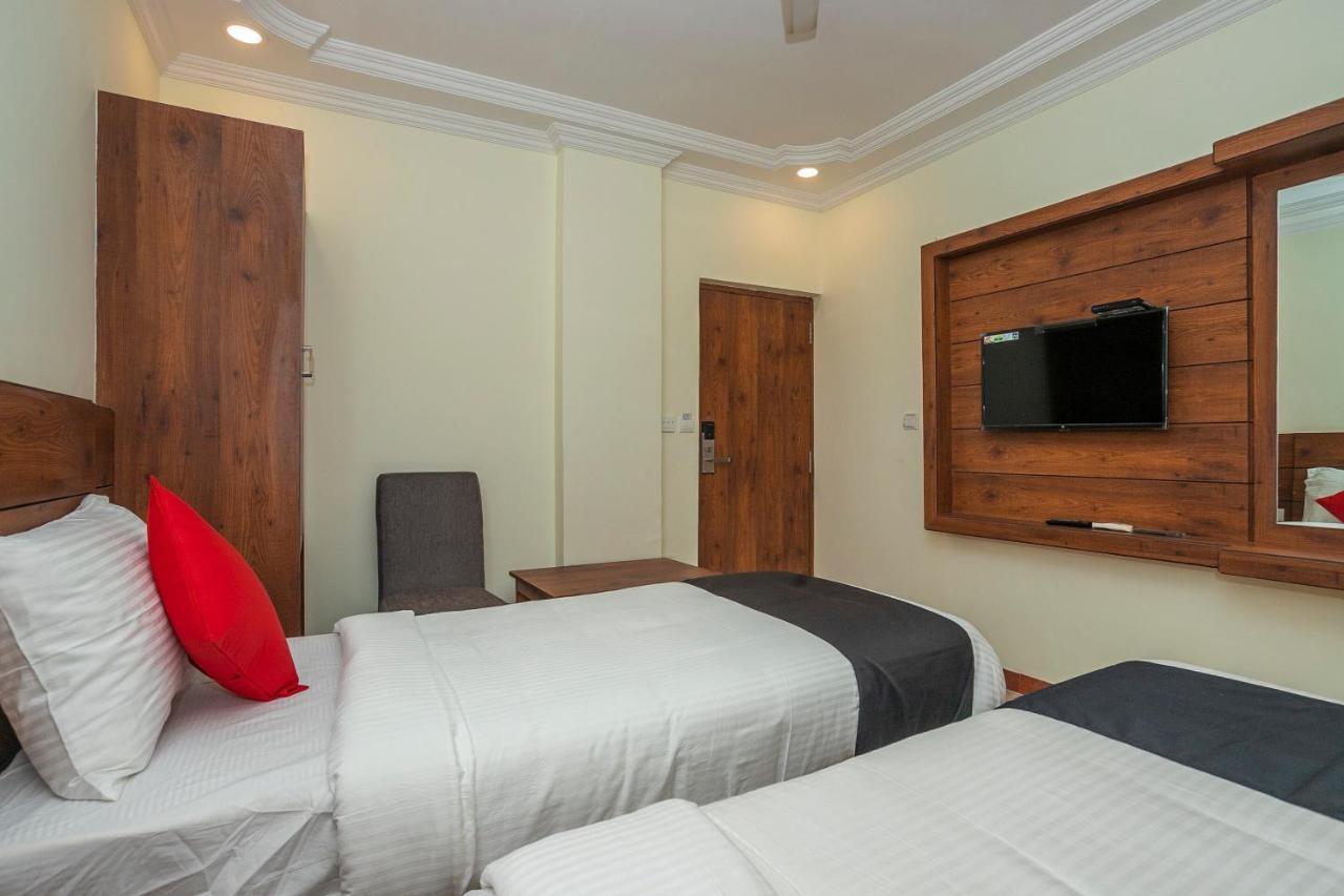 Capital O 13184 Savi International Hotel Bangalore Bagian luar foto