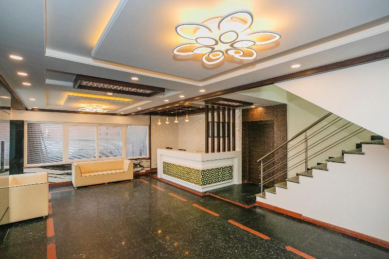 Capital O 13184 Savi International Hotel Bangalore Bagian luar foto