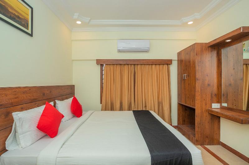 Capital O 13184 Savi International Hotel Bangalore Bagian luar foto