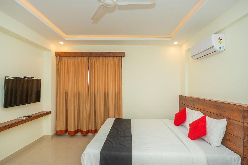 Capital O 13184 Savi International Hotel Bangalore Bagian luar foto